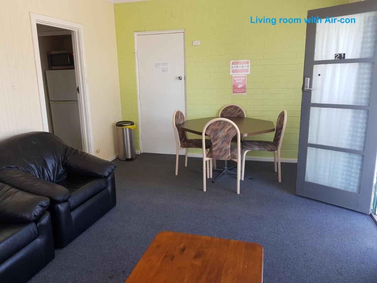 Whyalla Country Inn Motel Bagian luar foto