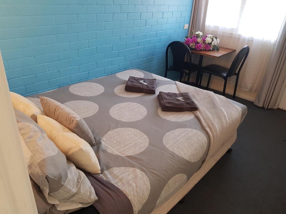 Whyalla Country Inn Motel Bagian luar foto