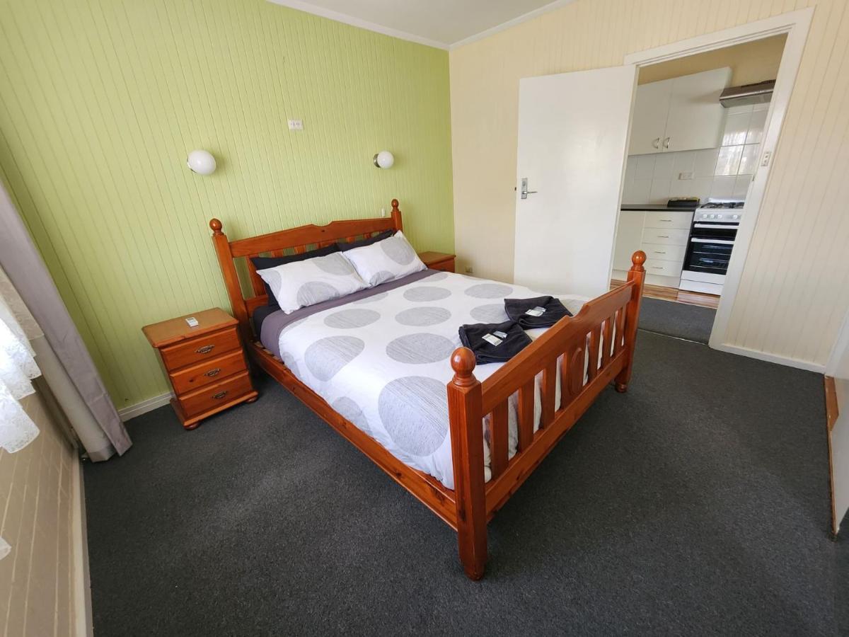 Whyalla Country Inn Motel Bagian luar foto